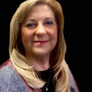 Meet your Posher, Pamela